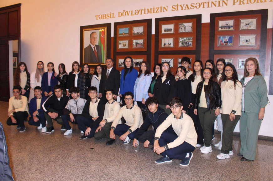School students on an excursion at ASOIU